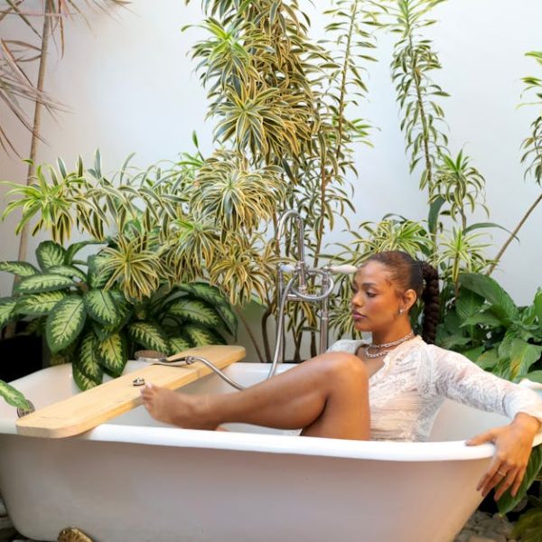 14 Amazing Plants to Beautify and Freshen Up Your Bathroom