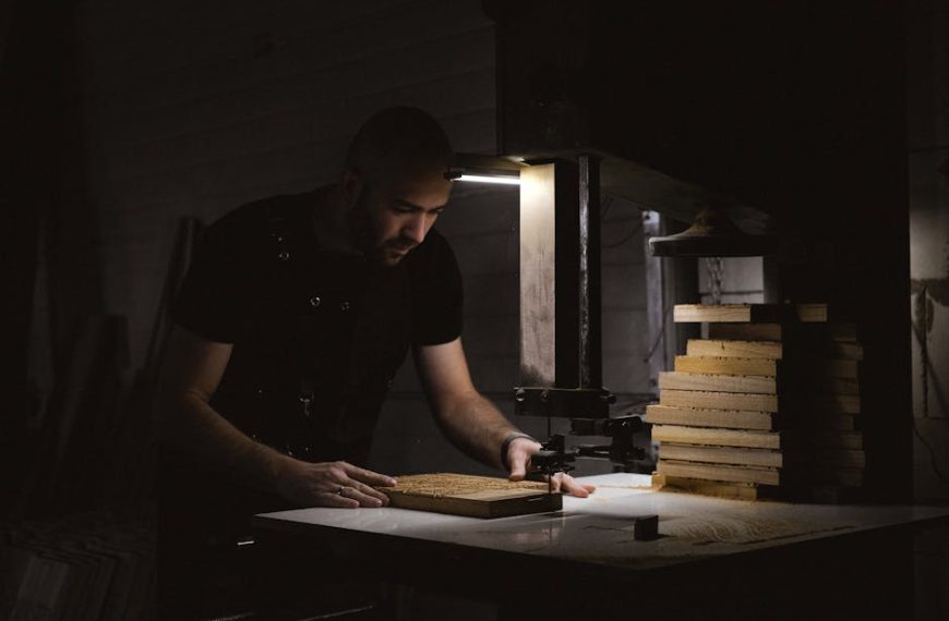 7+ Easy and Effective Tips to Keep Carpenter Bees Away