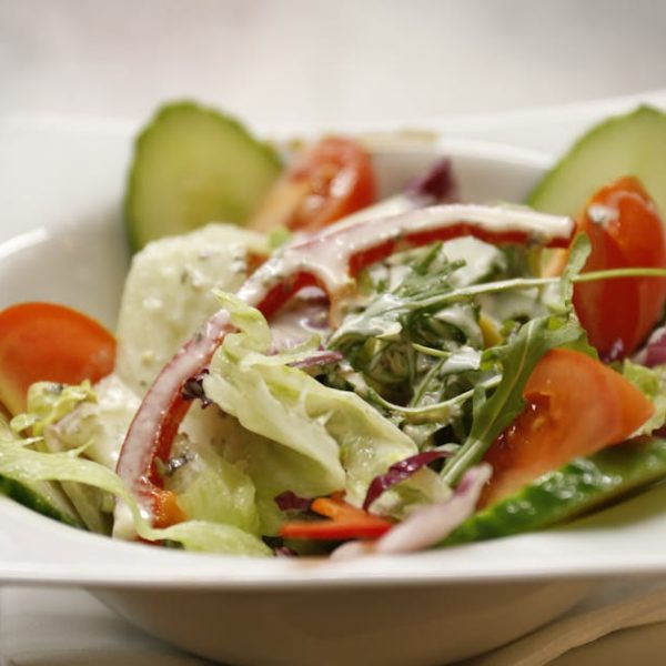 Regrow Romaine Lettuce: A Simple Guide Using Lettuce Scraps