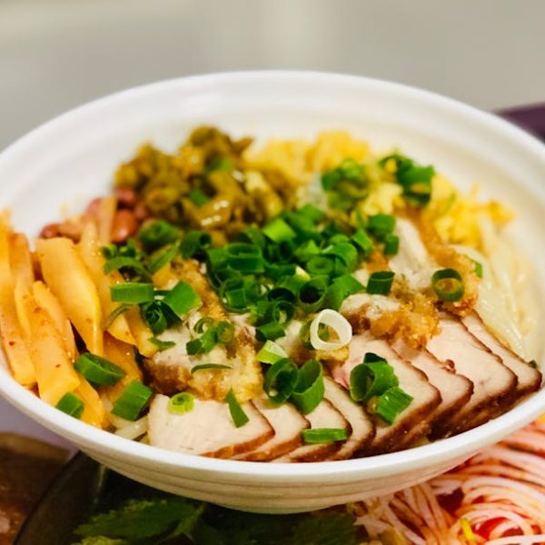 Pro Tips for Regrowing Scallions from Kitchen Scraps